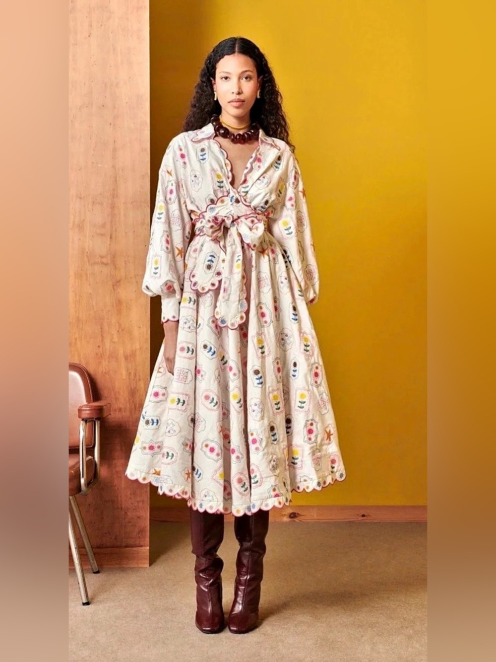 CeliaB Apus Embroidered Floral Midi Dress in White & Pink Size Small